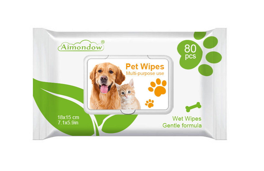 Lingettes humides pour animaux de compagnie, les nouveaux outils du gardien !